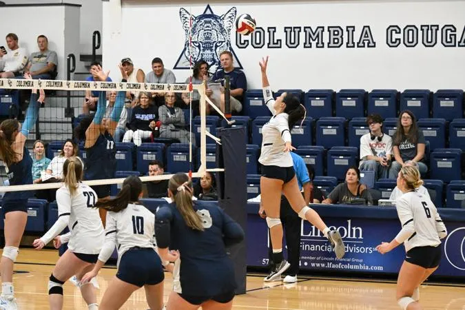 Cougars Top Comets in AMC Play