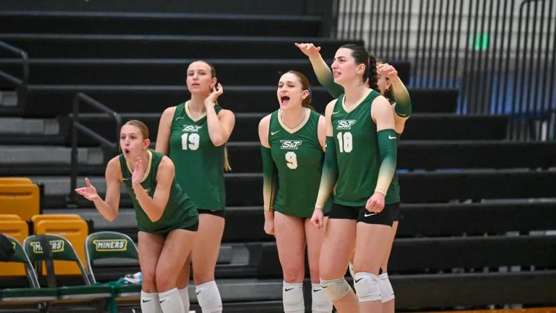 Women's Volleyball Hosts McKendree for Dig Pink Match Friday; UMSL Saturday