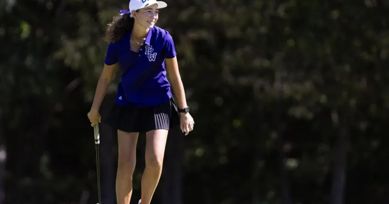 Fort Zumwalt West's Haley Castello fires 70 to claim Class 4 District 2 medalist honors
