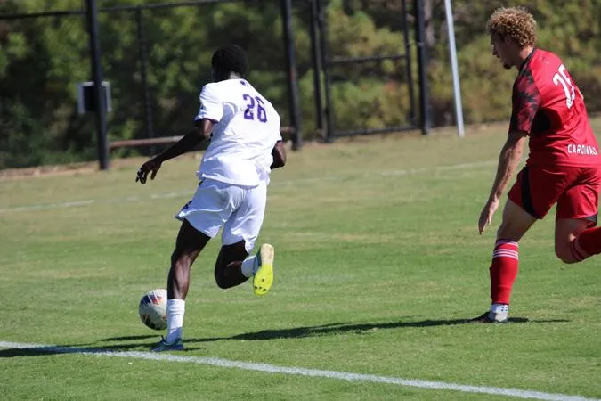 Second Half Surge Lifts SBU Past Jewell