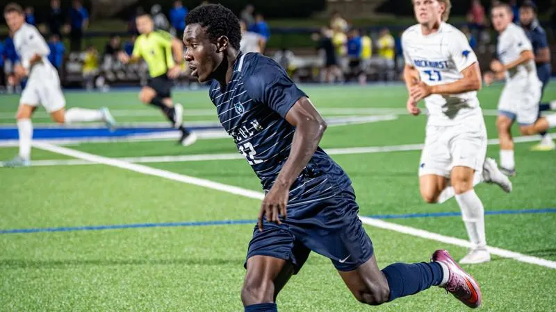 Blue Tigers Beat Tritons for Fourth-Straight Win