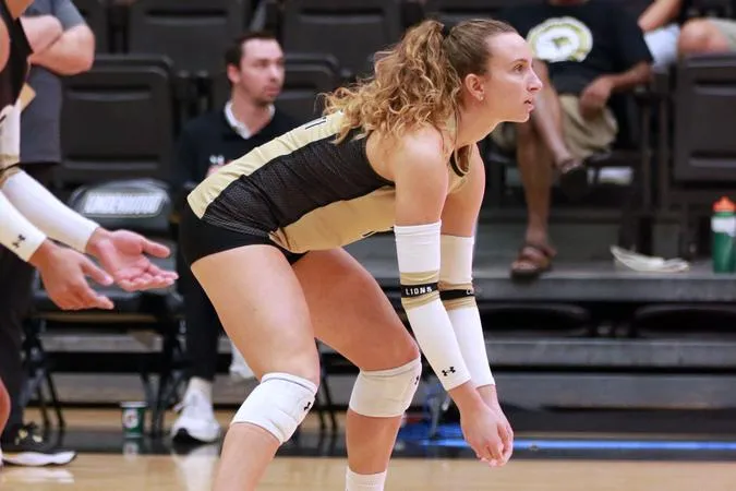 Women's Volleyball Heads to SEMO for In-State Showdown