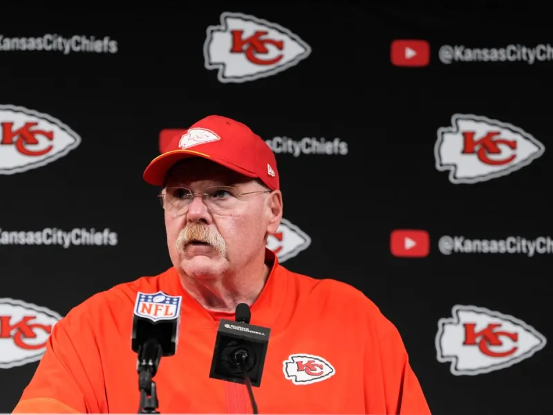 Chiefs' early bye timely after Rashee Rice and Tyquan Thornton hurt. Could Tyreek Hill be an answer?
