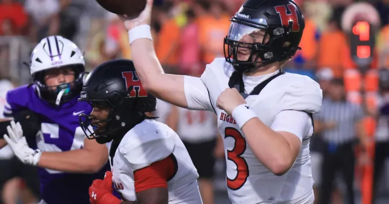 Highland QB Jax Ohren enjoys breakthrough season. 'He can just drop back and sling it.'