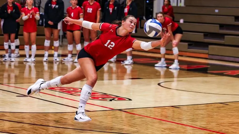 Volleyball Falls to League Leaders Missouri-St. Louis in Taut Five Set Battle