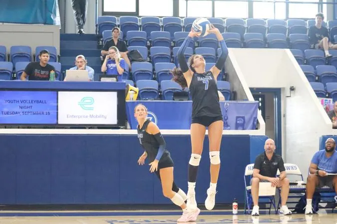 Women's Volleyball Wins in Five Sets at Upper Iowa