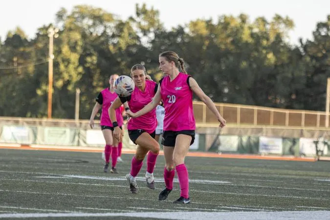 Bennett's Late Winner Lifts Miners to Historic Fourth Straight Victory