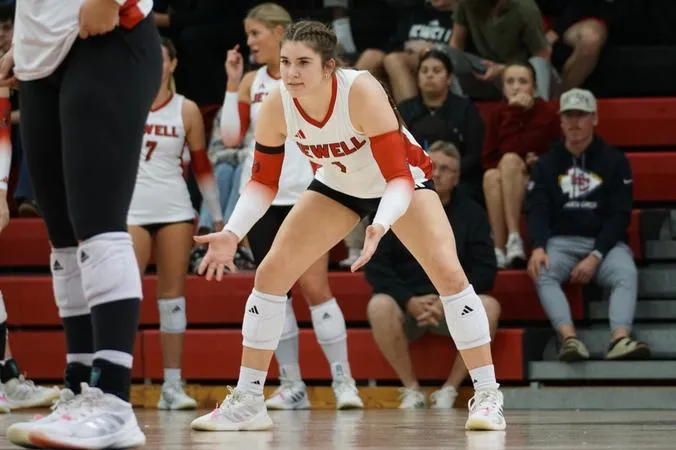 Cardinals Fall at Upper Iowa