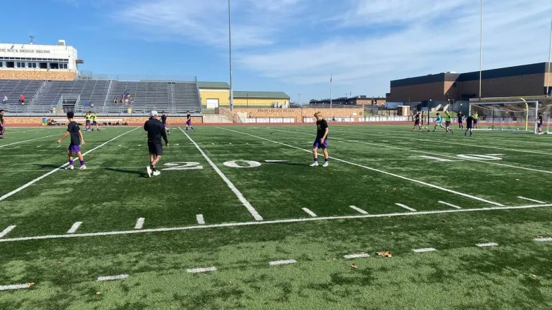 Hickman and host Bruins tie in final day of Rock Bridge Soccer Invitational