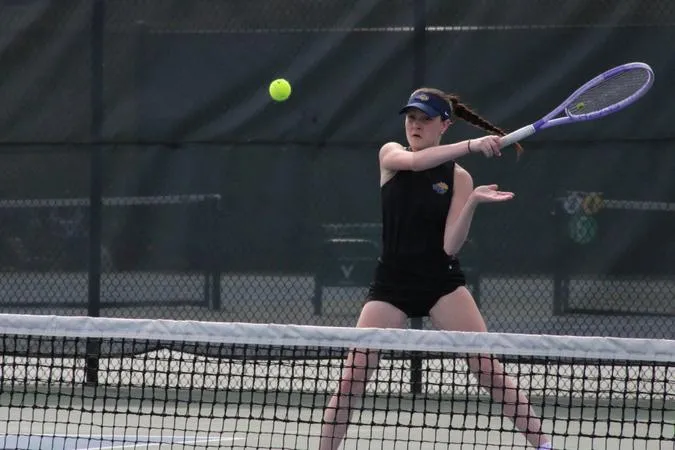 Women's Tennis Sweeps Westminster, Defeats Principia