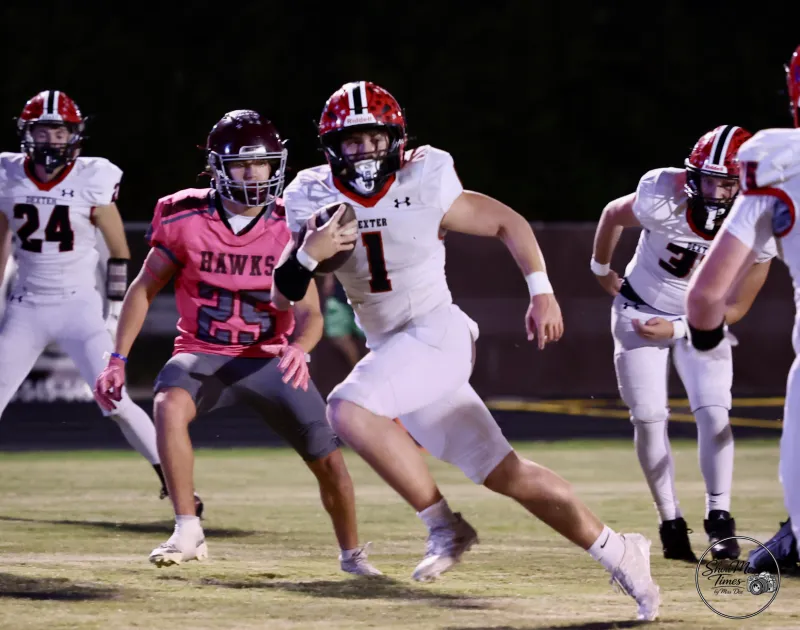 Bearcats Roar Past Kelly 42-27, Extend Win Streak to Four