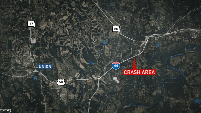 Loose pillow and comforter cause motorcycle crash on I-44 in Franklin County