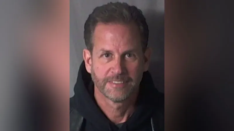 Franklin County deputies search for sex offender after vehicle found abandoned near school
