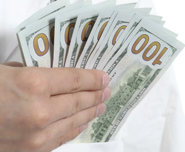 Joplin man sentenced in $800k casino identity theft scheme