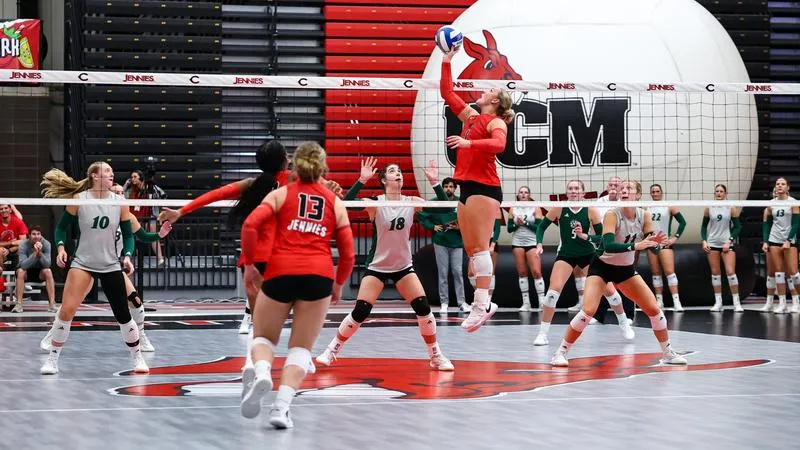 Jennies Volleyball Set for Inaugural MIAA In-Season Tournament