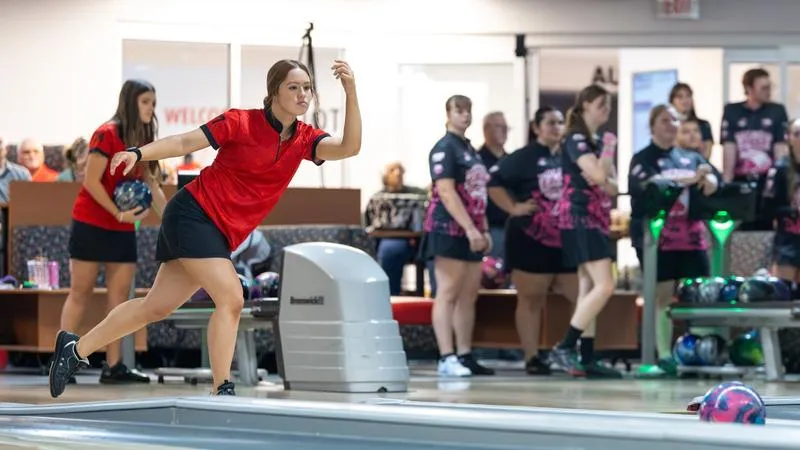 No. 5 Jennies Bowling Sweeps Cottey College Thursday
