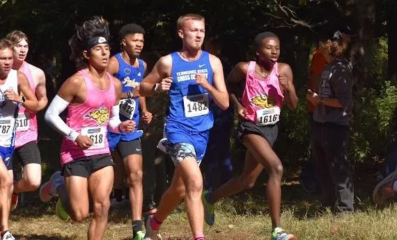 Muthemba Leads Men's Cross Country at Bradley Pink Classic