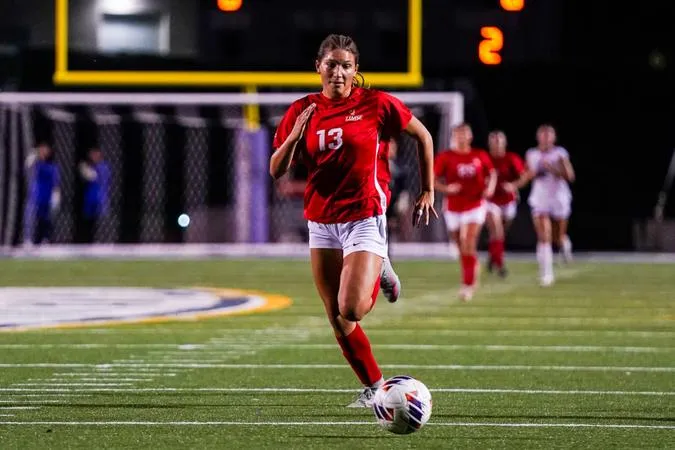 No. 22 Women's Soccer Rolls Past William Jewell