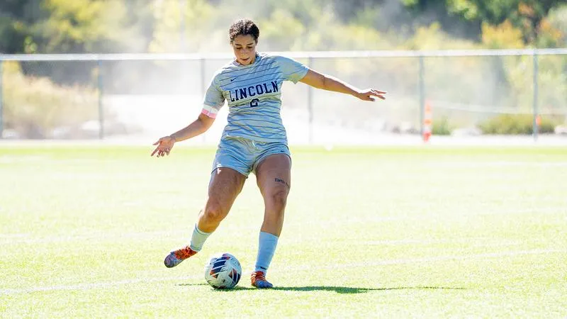 Lincoln Drops Senior Day Match