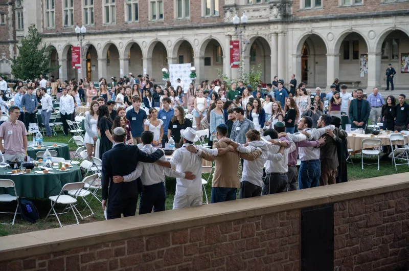 A seat at the Shabbat table: Shabbat 1000 unites WashU