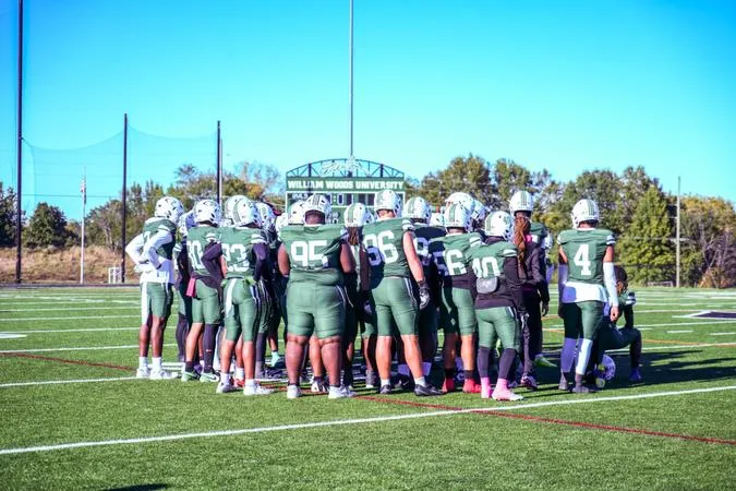 Owls Strike Early, Hold On Late Against Spartans