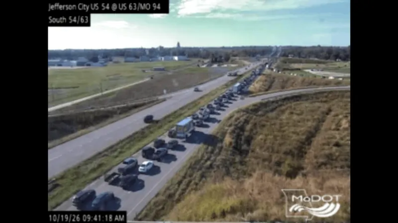 Traffic backed up coming into Jefferson City near Missouri River Bridge