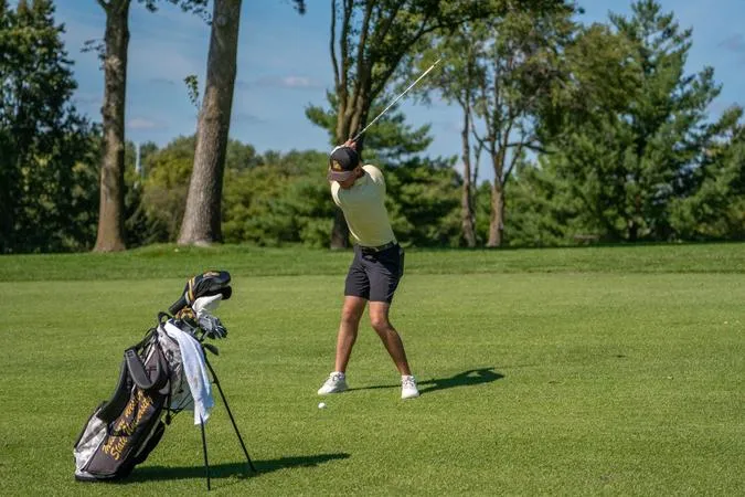 Men's Golf sits second after two rounds at Washburn Invite