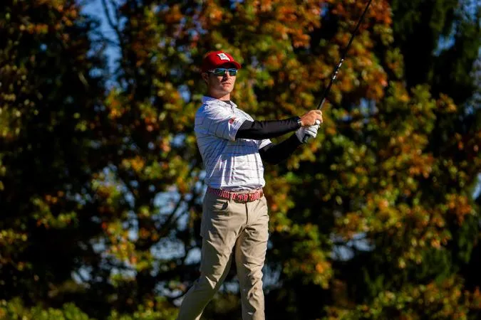 Mayo, No. 15 Tritons Lead After First Day of Intercollegiate at Nemacolin