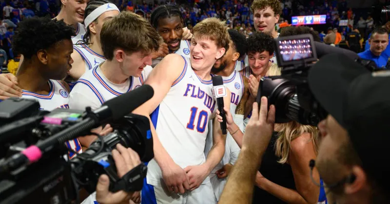 Florida is No. 1 in preseason AP Top 25 men's poll as Duke, Illini also receive first-place votes
