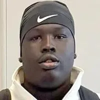 Offensive lineman backs out of Mizzou commitment