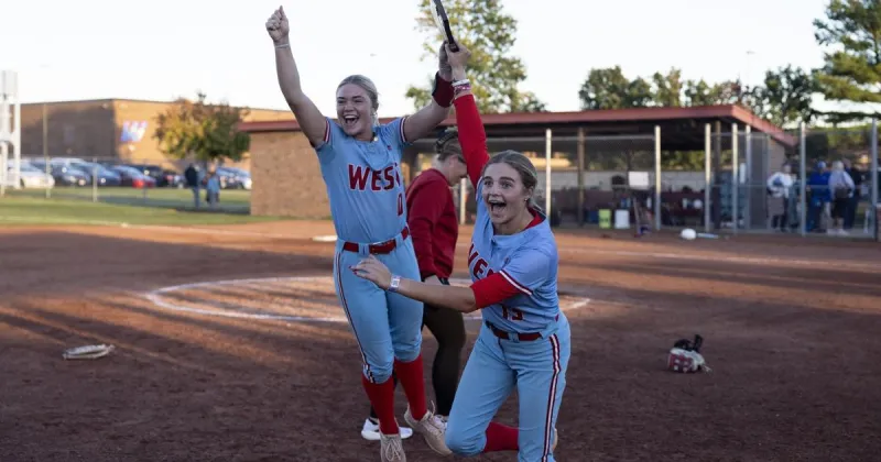 Parkway West powers way past Westminster for first district crown since 2023