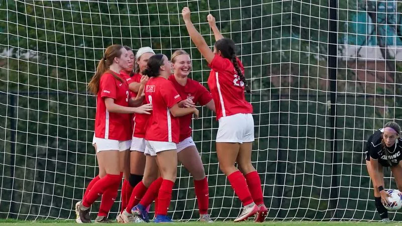 Tritons Jump to Ninth in Latest IWSOC Top 25 Poll