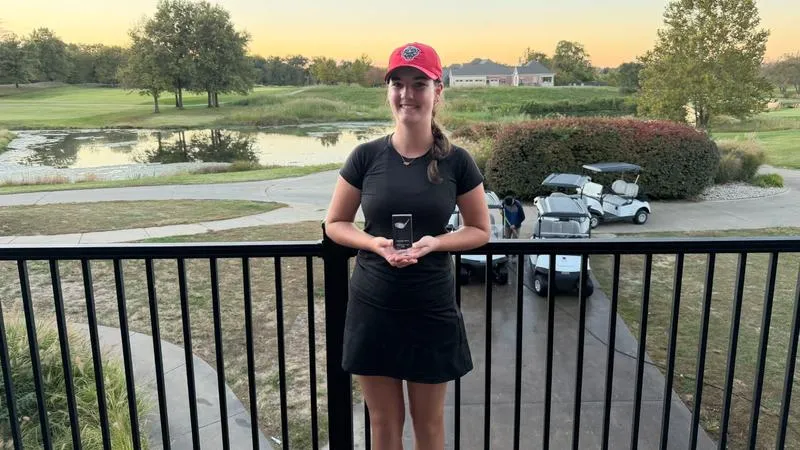 Women's Golf Takes Third Behind Top-10 Efforts from Bourne and Wills