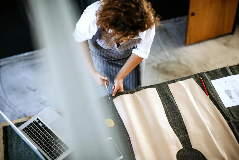 MSU's Lee and Kobia in The Conversation: Why are buttons and zippers on different sides of men's and women's clothes?