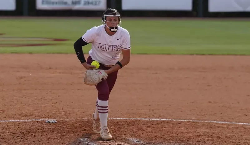 Jones College staves off elimination with 7-1 win over Johnson County at NJCAA World Series