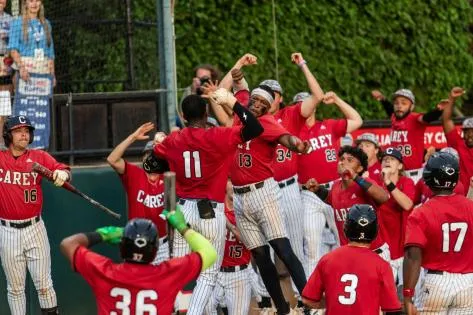 Crusaders Cruise Past Southeastern