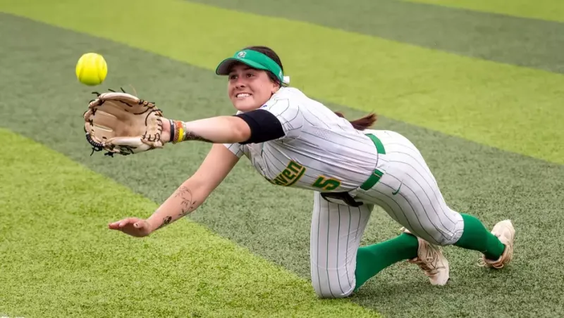 Belhaven Falls to Trine in NCAA Division III Softball Tournament Opener