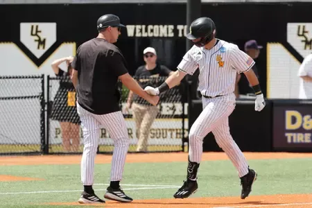 Little Rock rallies with four-run ninth to beat Southern Miss 7-4 in NCAA regional opener