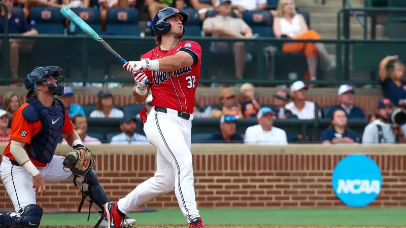 Ole Miss Baseball's Bissetta and Hooks Named to ABCA/Rawlings All-Region Team
