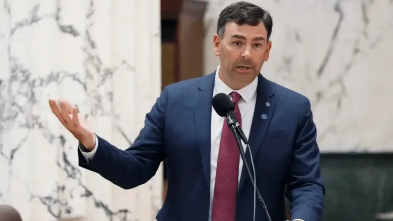 Mississippi secretary of state begins preparing for possible return to 2022 legislative maps