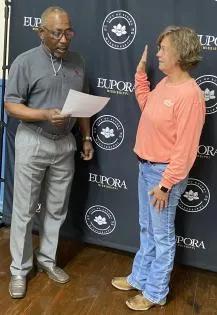NEW COURT CLERK SWORN IN