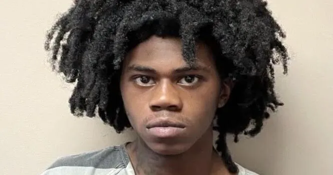 Tupelo resident arrested with fully automatic pistol