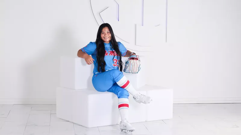Ole Miss Softball Adds Transfer Jenna Sniffen from Arizona