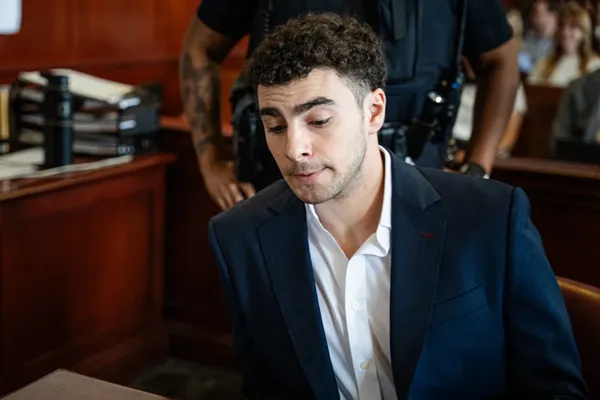 Luigi Mangione's federal trial in UnitedHealthcare CEO's killing postponed until January
