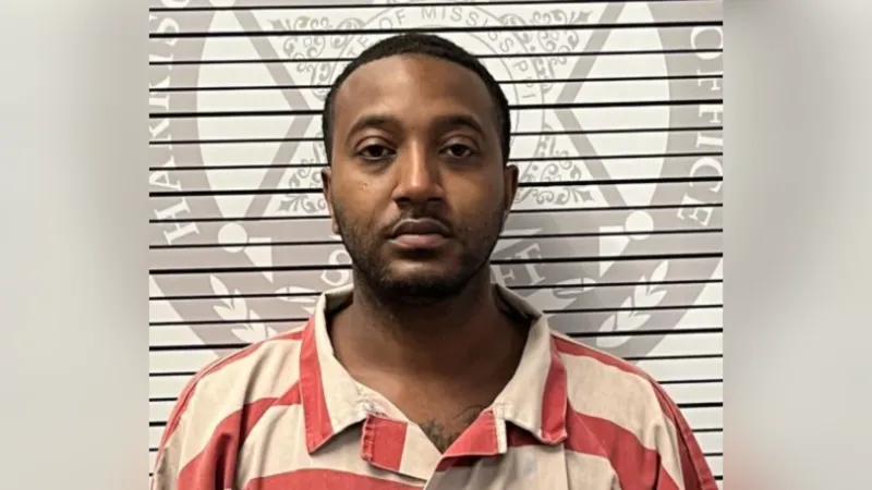 Man arrested after 1 killed, 2 critically injured in Gulfport shooting