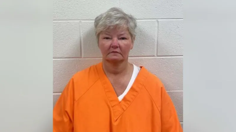 Auditor's team arrests Prentiss clerk accused of embezzling nearly $470K