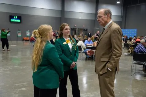 Mississippi 4-H Ambassadors meet state leaders at 2026 4-H Legislative Day