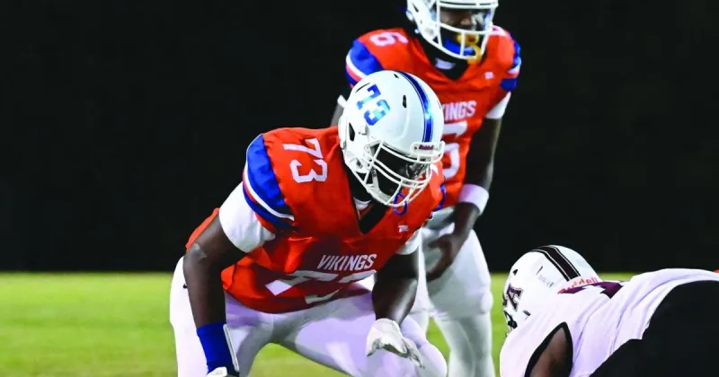 Senior Spotlight: Dez Nelson