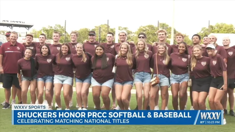 Biloxi Shuckers salute Pearl River Community College's National Championship pair
