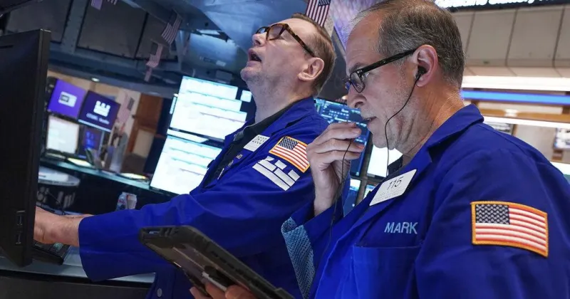Most US stocks rise, but drops for tech pull Wall Street lower